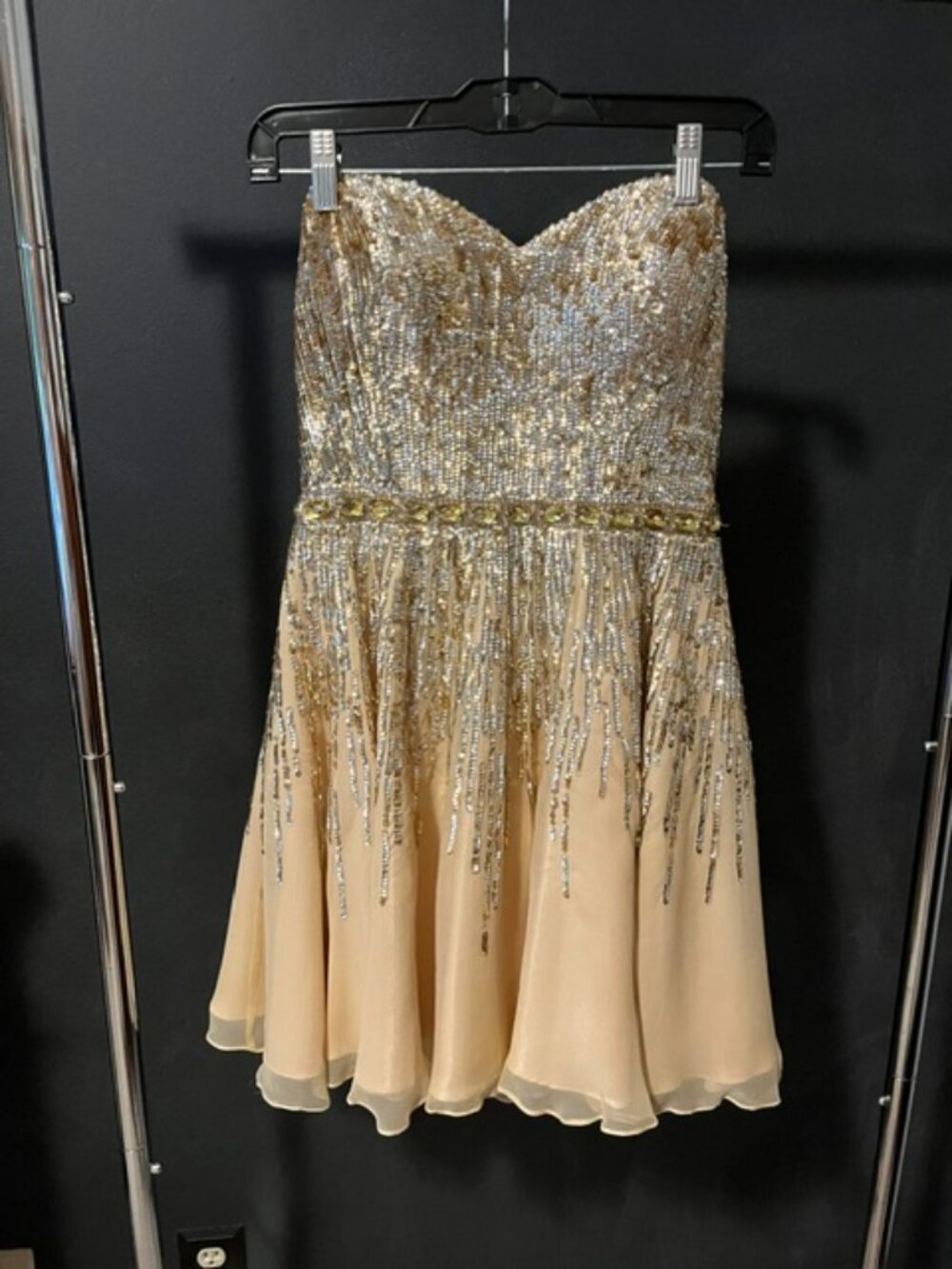 Like new! Sherri Hill gold strapless cocktail dress